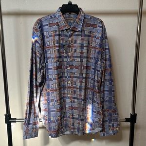 A Visconti Black shirt. New with tags. Size XL multicolored.